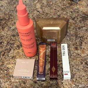 Beauty bundle-Tarte,Tru Skin,Charlotte Tillbury, Blake Brown, Meltoway
